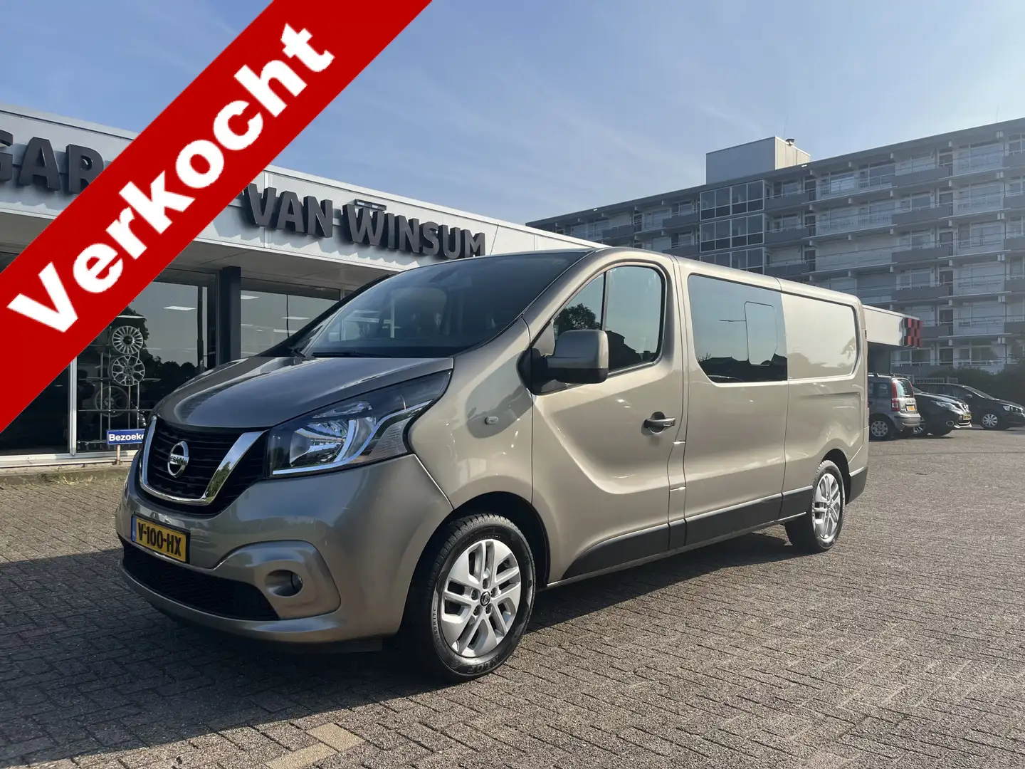 Nissan NV300 1.6 dCi 145 L2H1 Optima DC Luxe S&S 5 Zitplaatsen! Gris - 1