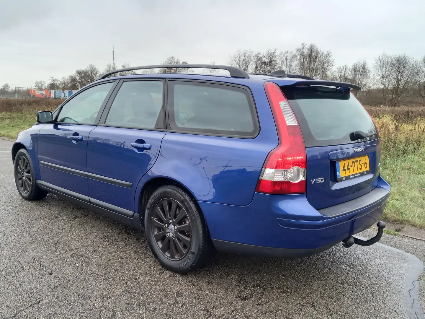 Volvo V50 2.4i Momentum Blauw - 2