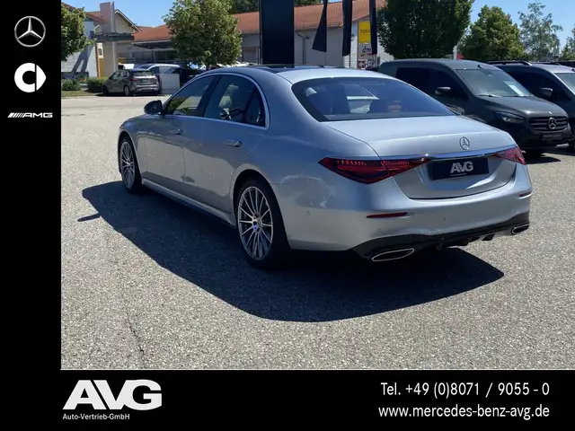 Mercedes-Benz S-Class view 6