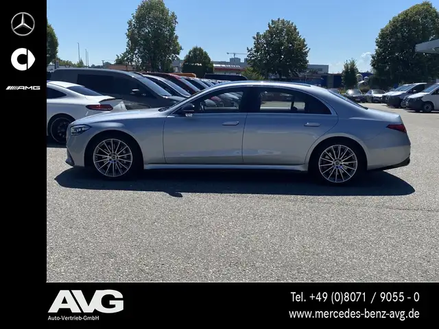 Mercedes-Benz S-Class view 7