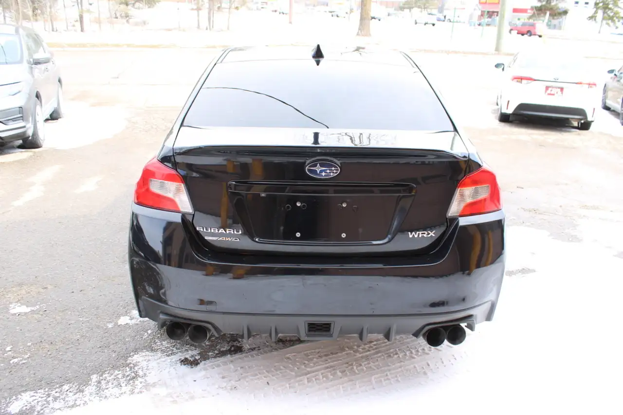 Subaru WRX снимка Subaru WRX