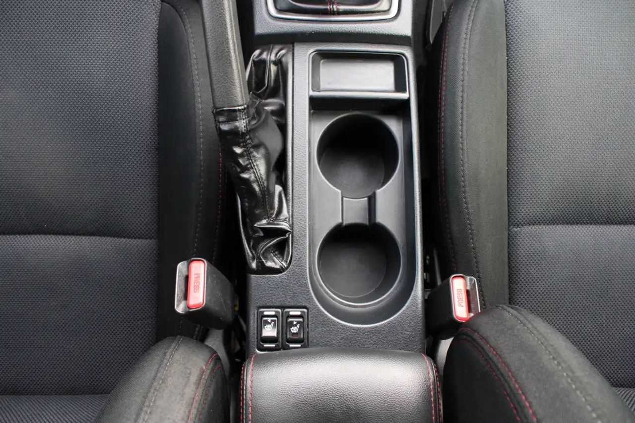 Subaru WRX снимка Subaru WRX