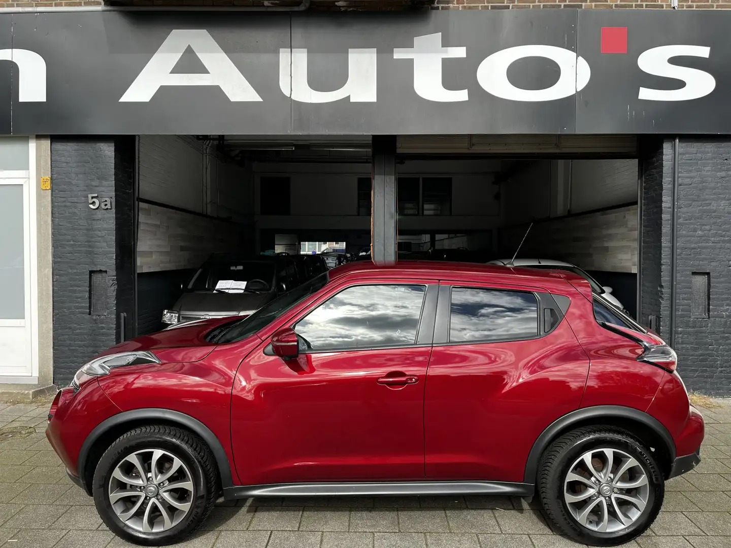 Nissan Juke 1.2 DIG-T S/S Dynamic Edition Rood - 2