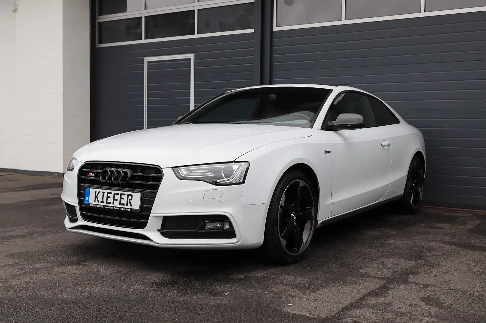 Audi S5 3.0 TFSI S tronic quattro/WIFI/SHZ/KAMERA/R19 bijela - 1