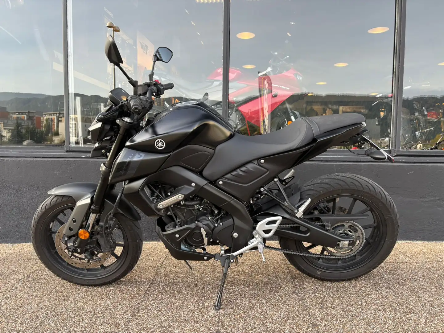 Yamaha MT-125 - 2