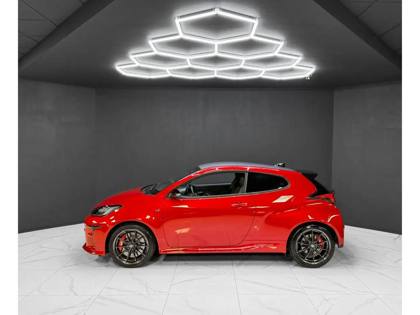 Toyota Yaris GR 1.6 GR High-Performance / Milltek / Warranty / Rouge - 2