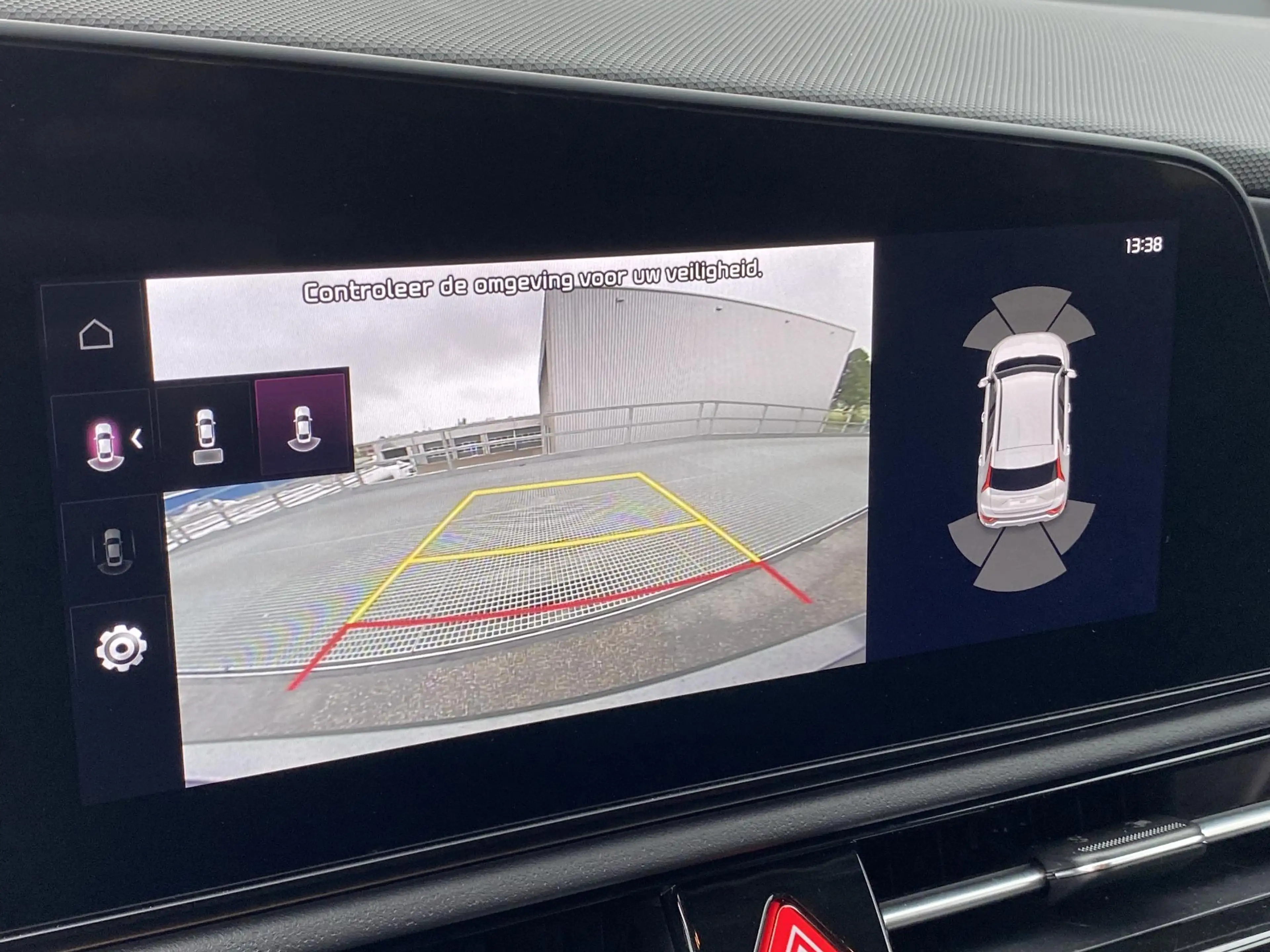 Kia e-Niro EV Light Advanced 64.8 kWh Stuur- & stoelverwarmin — photo 8