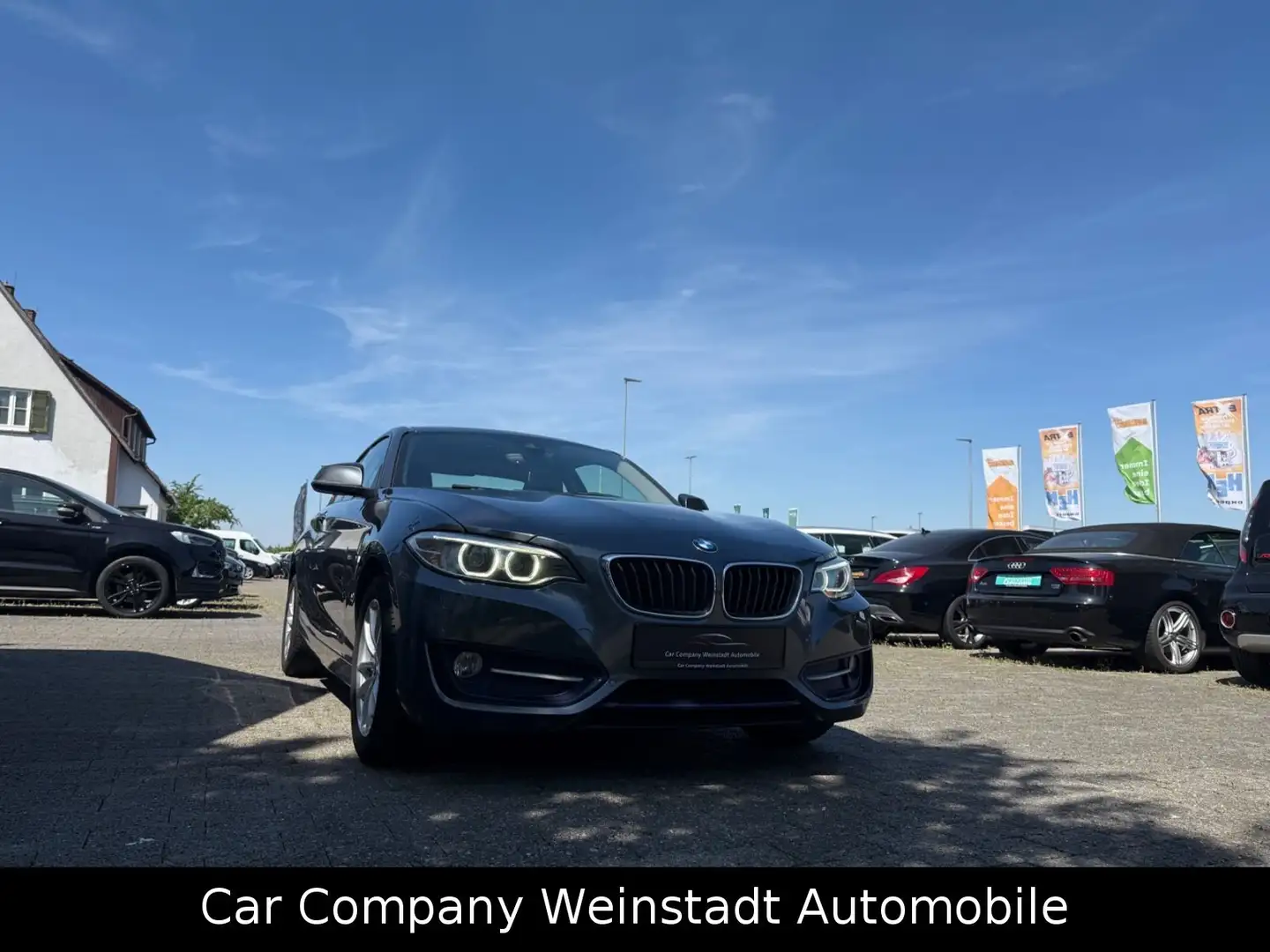 BMW 220 Baureihe 2 Coupe 220 d Sport Line Grau - 1
