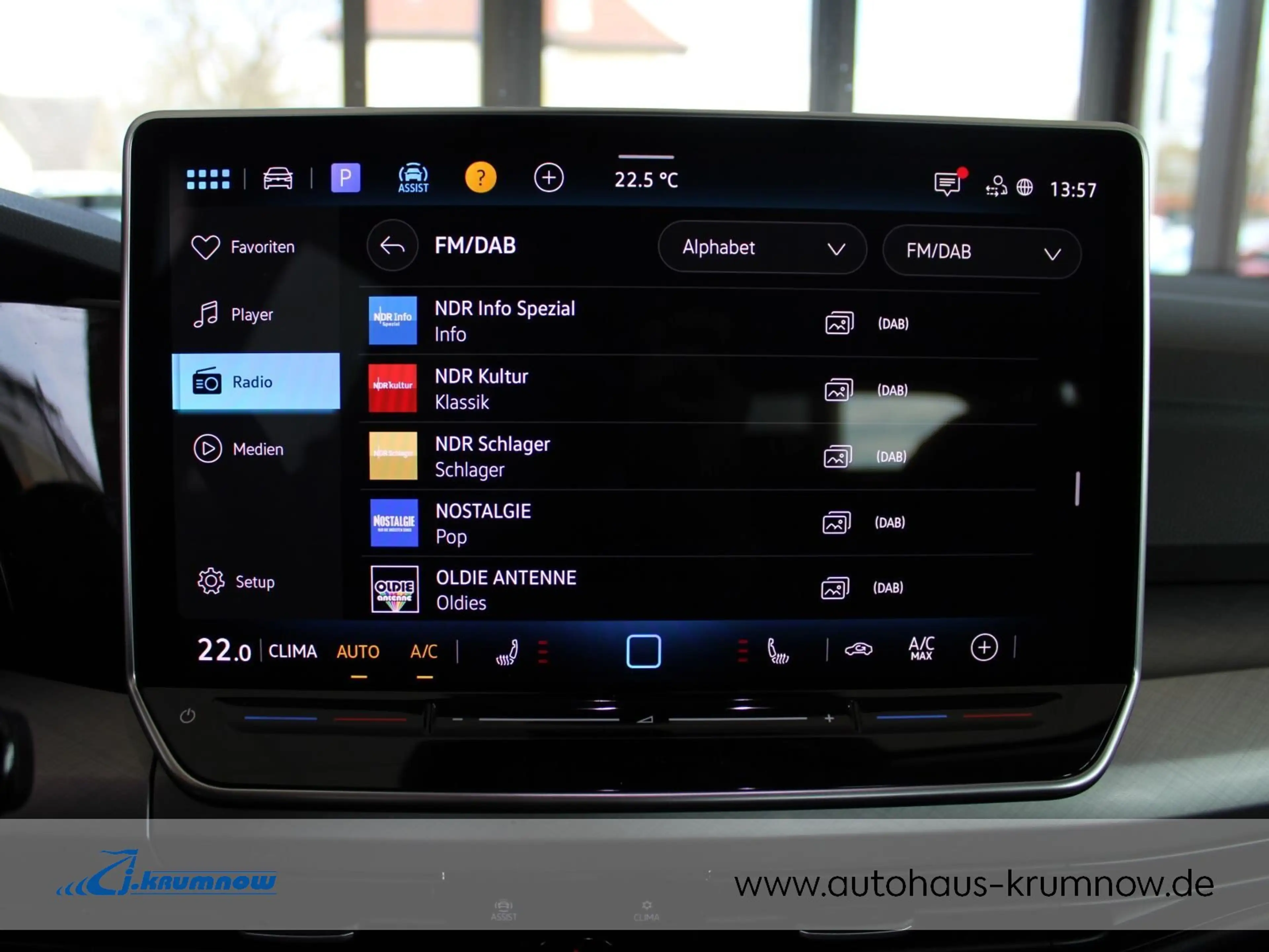 Volkswagen Golf VIII Variant 1.5 TSI OPF LED+Appconnect+GRA Klima/Sitzhzg./MF-Lenkrad/BC/L-R Sensor/Dachrel./eFH. — photo 15