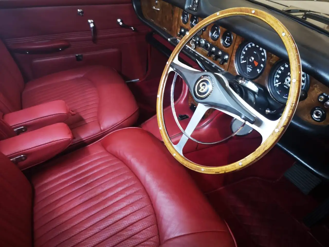 Jaguar Daimler Sovereign / Jaguar 420 RHD - sehr selten, foto 12
