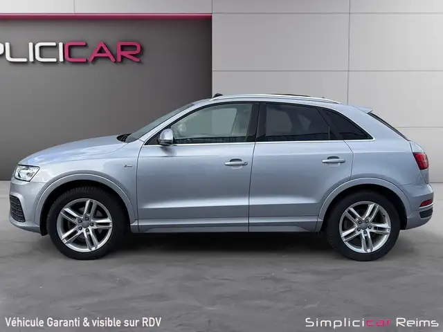 Audi Q3 view 4