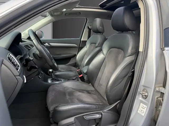Audi Q3 view 12