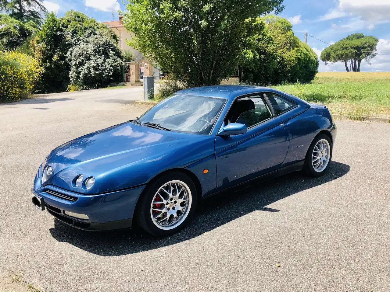 Alfa Romeo GTV 2.0 V6 tb, foto 1