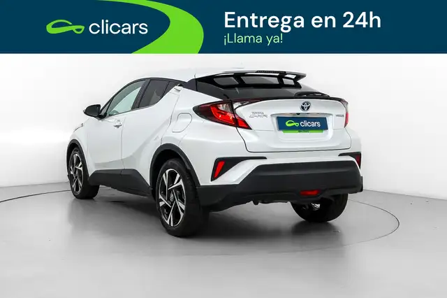 Toyota C-HR view 9