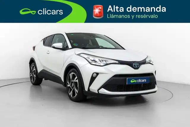 Toyota C-HR view 3