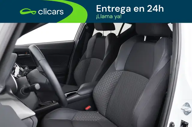 Toyota C-HR view 14