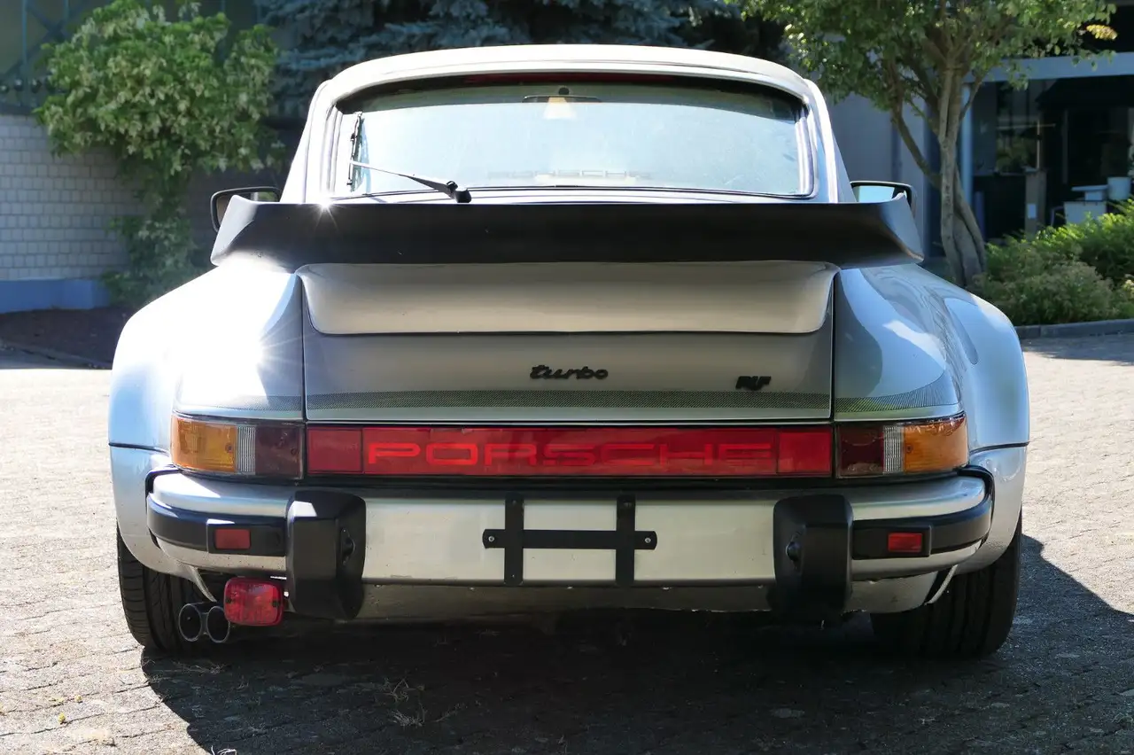 Porsche 911 Turbo * Motor komplett neu *, foto 3