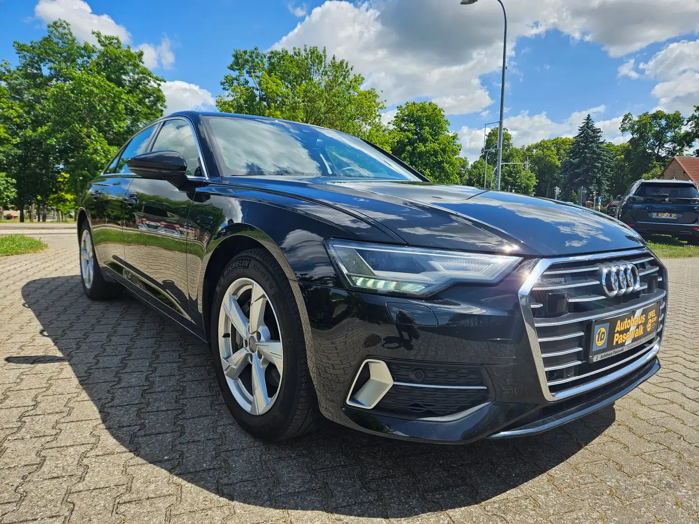 Audi A6 45 TFSI quattro Sport AHK NAVI ACC LED Standheizg. Schwarz - 1