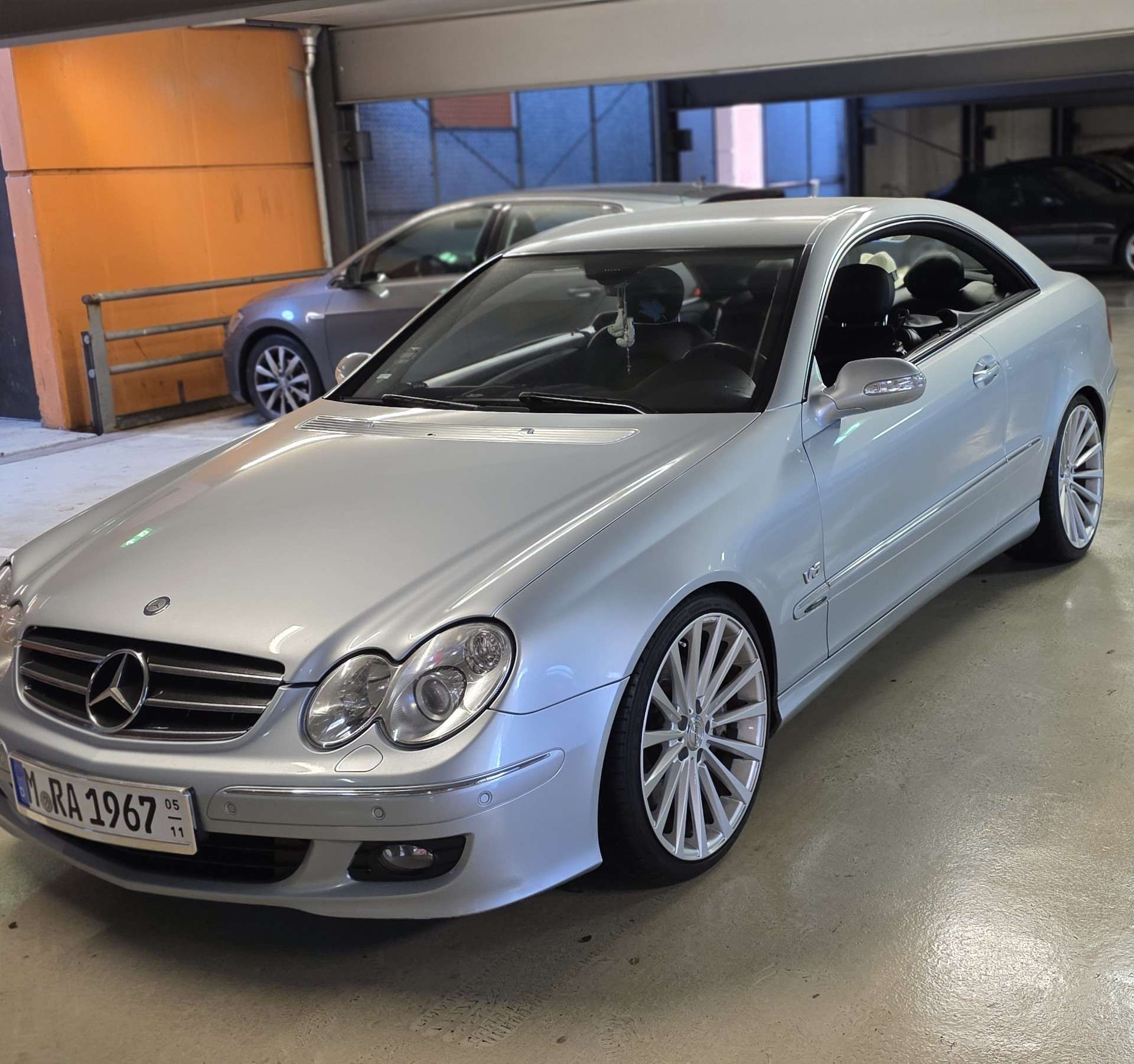 Second hand Mercedes Benz Clk-Class 350