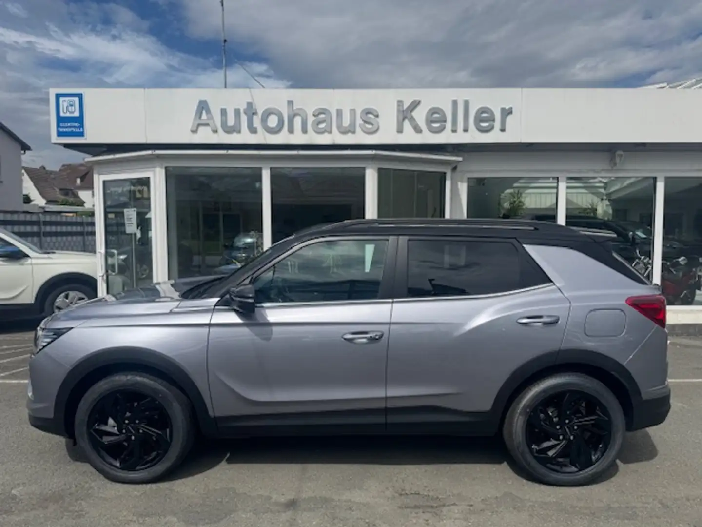 KGM Korando Grau - 1