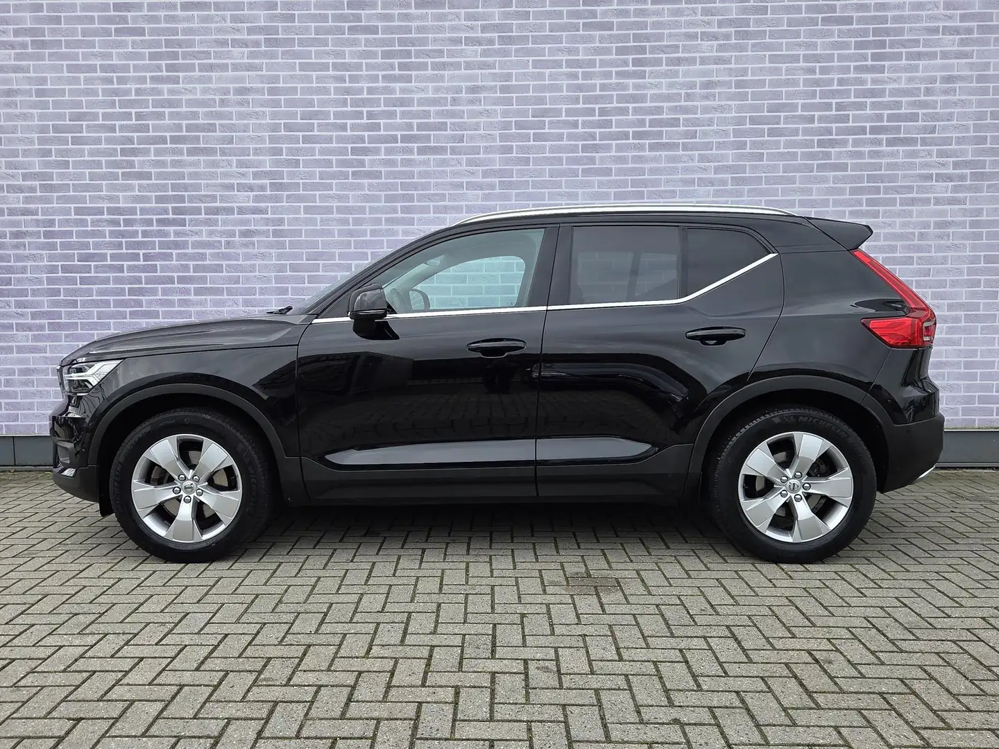 Volvo XC40 T4 AWD Aut. Inscription | Trekhaak 2000 kg | Parke Noir - 2