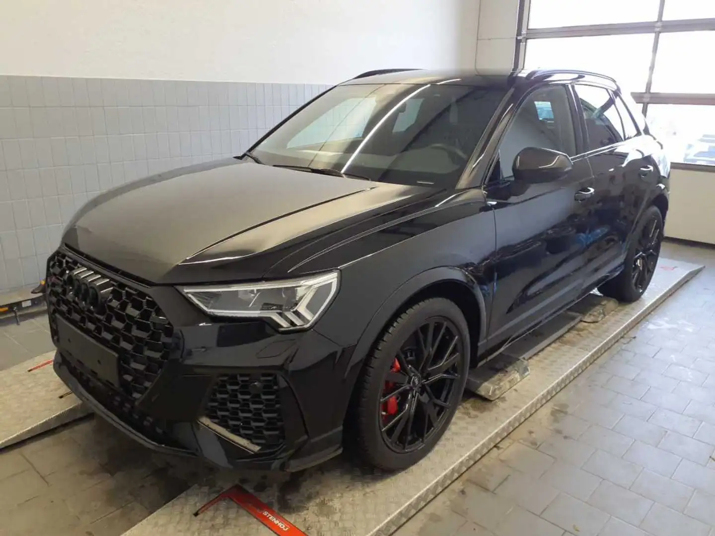 Audi RS Q3 RSQ3 RS-AGA V-Max Black Carbon Pano AHK Pano 360 Schwarz - 2