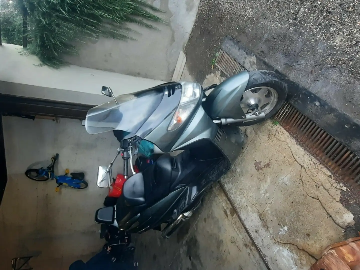 Suzuki Burgman 400 Albastru - 2