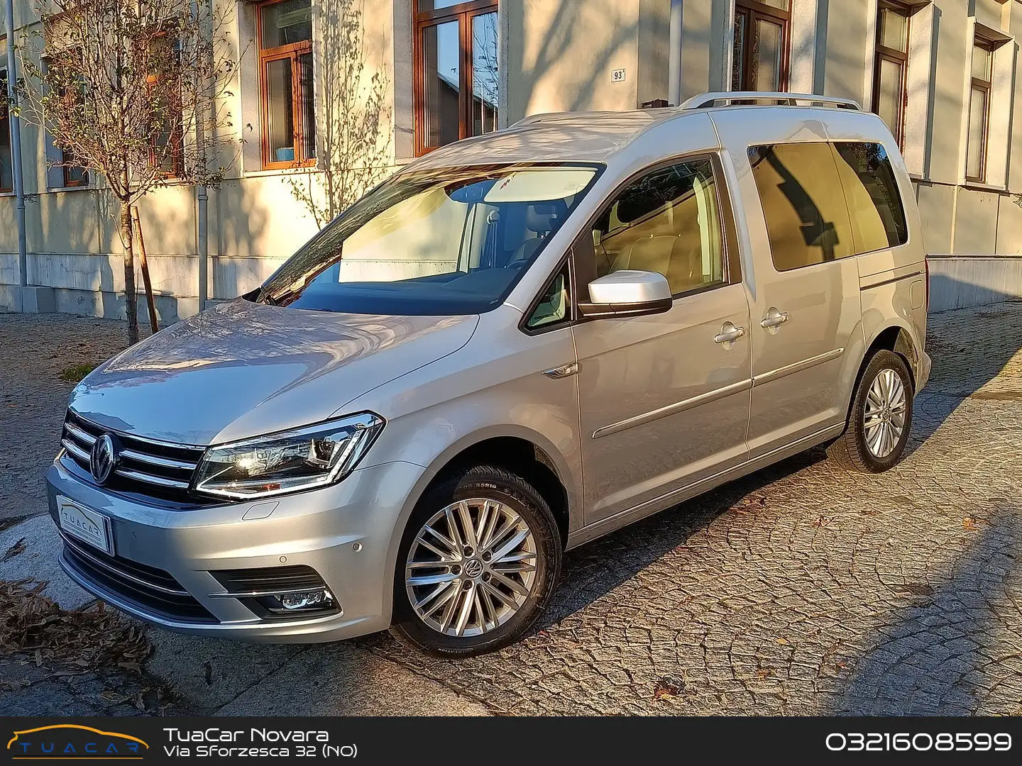 Volkswagen Caddy Highline 2.0 TDI BlueMotion Grigio - 1