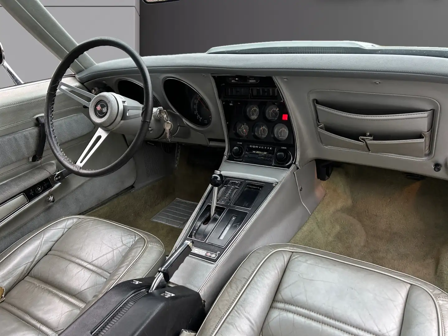 Chevrolet Corvette C3 STINQRAY L-82 - HISTORQUE Silber - 2