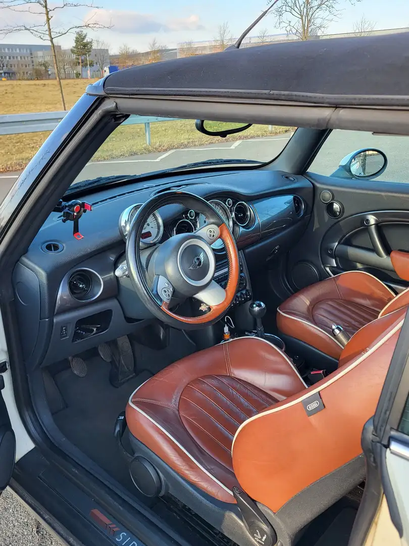 MINI One Cabrio SIDEWALK TÜV neu gepflegt läuft technisch gut - 2