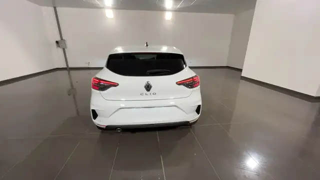 Renault Clio view 5