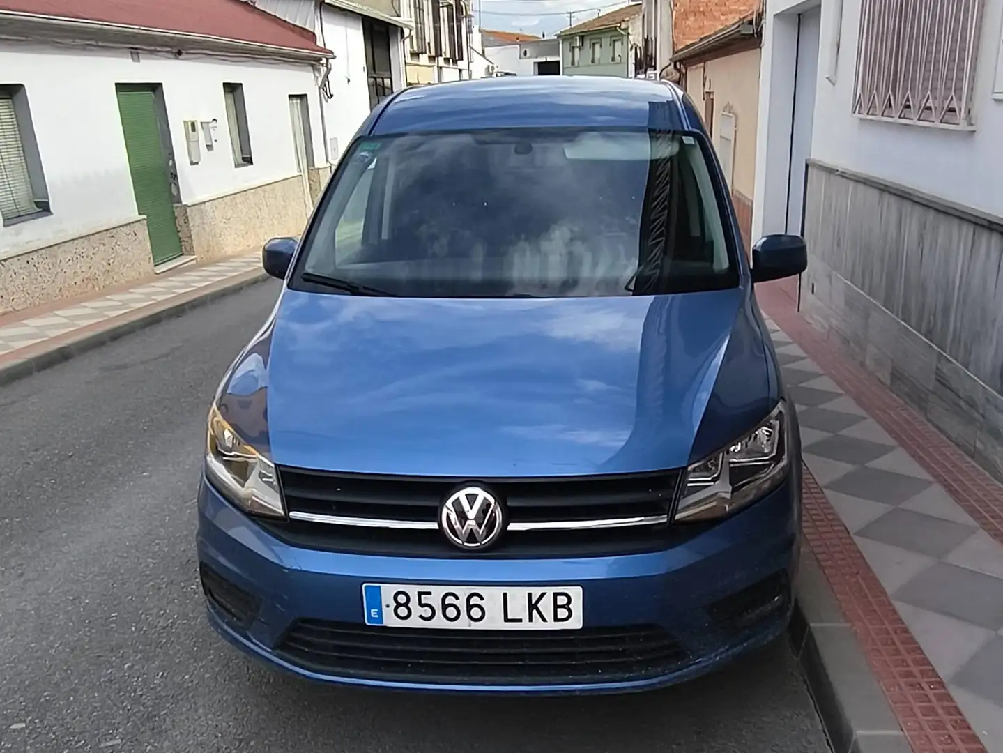 Volkswagen Caddy trenline 2.0 102cv estralarga Azul - 1
