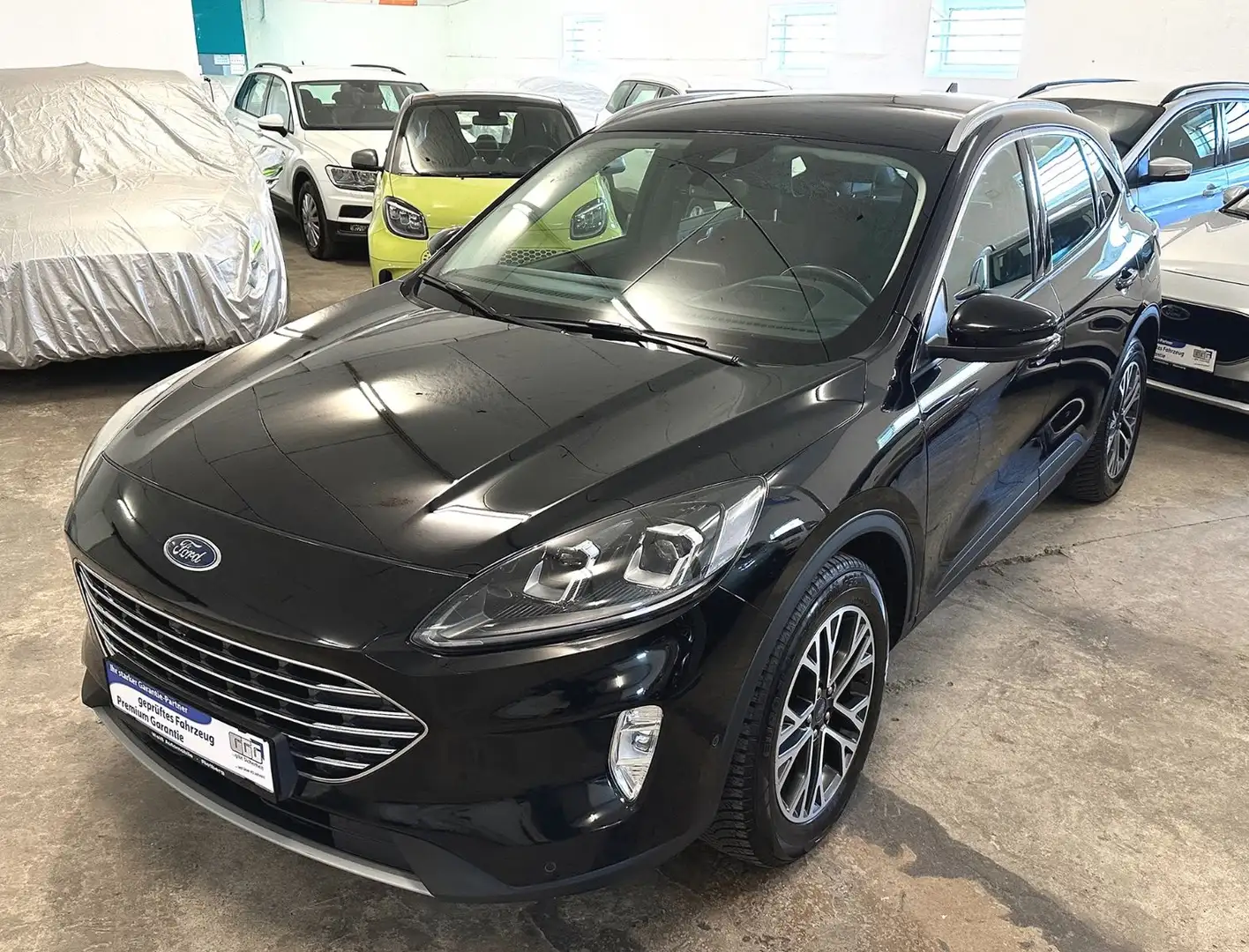 Ford Kuga Titanium X, AHK, Vollausstattung, 1.Hand Schwarz - 1