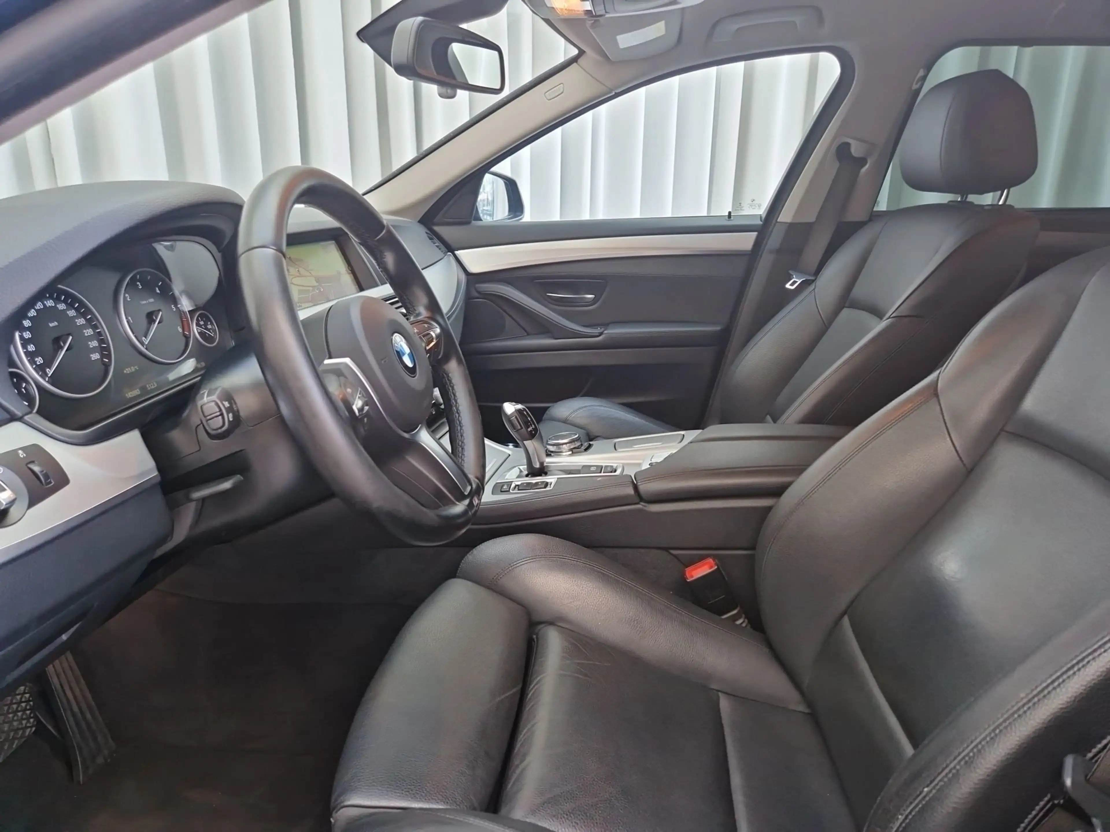 BMW 520 D Touring (F11) KlimaA SHZ — photo 14