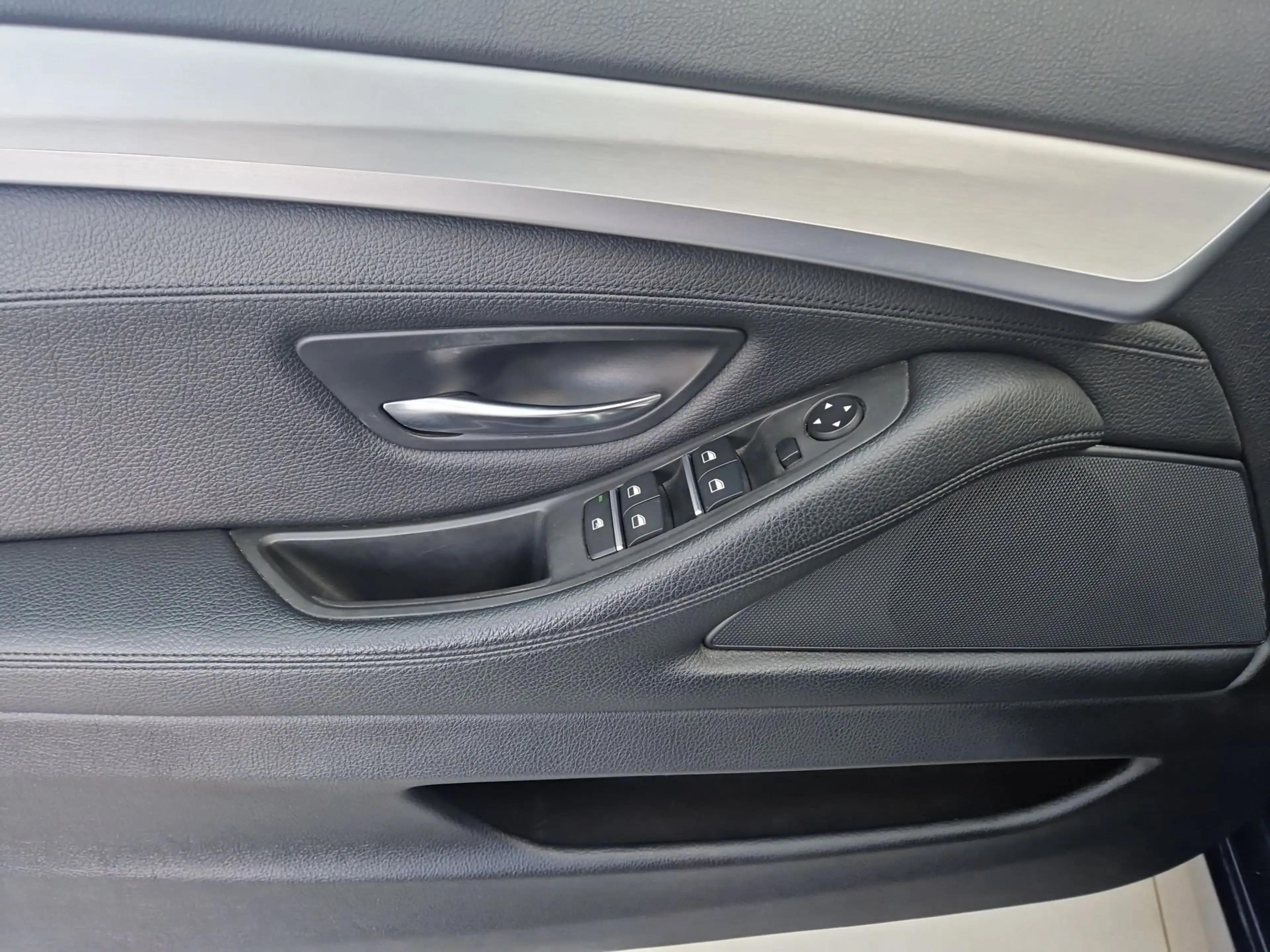 BMW 520 D Touring (F11) KlimaA SHZ — photo 15