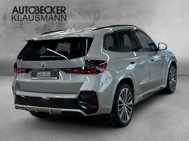 BMW X1 view 2