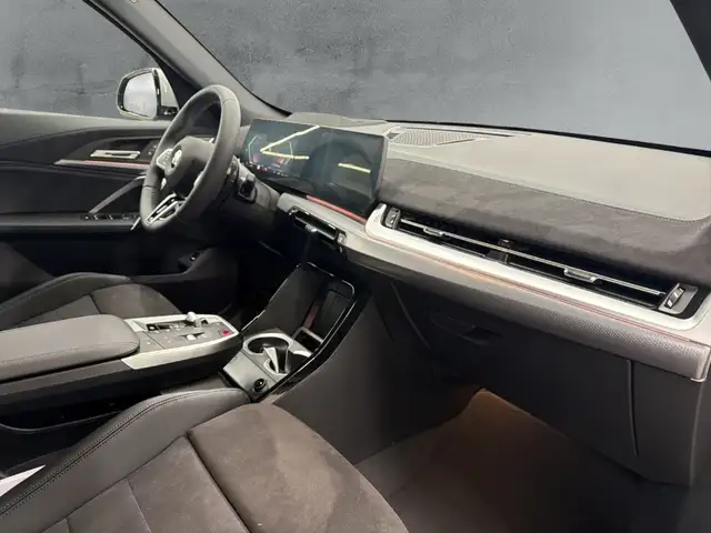 BMW X1 view 12