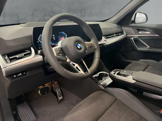 BMW X1 view 9