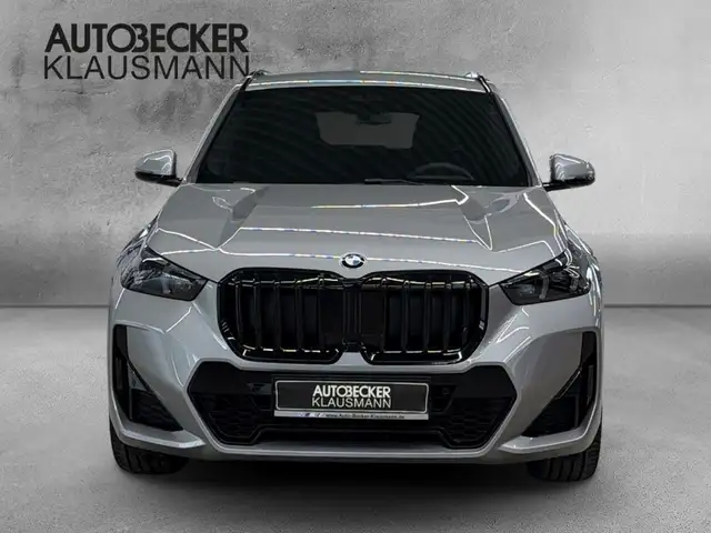 BMW X1 view 5