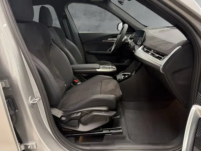 BMW X1 view 11