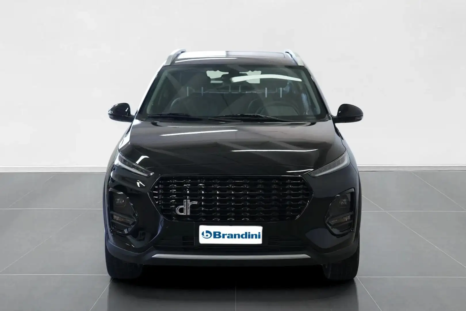 DR Automobiles DR3 1.5 Bi-Fuel Schwarz - 2