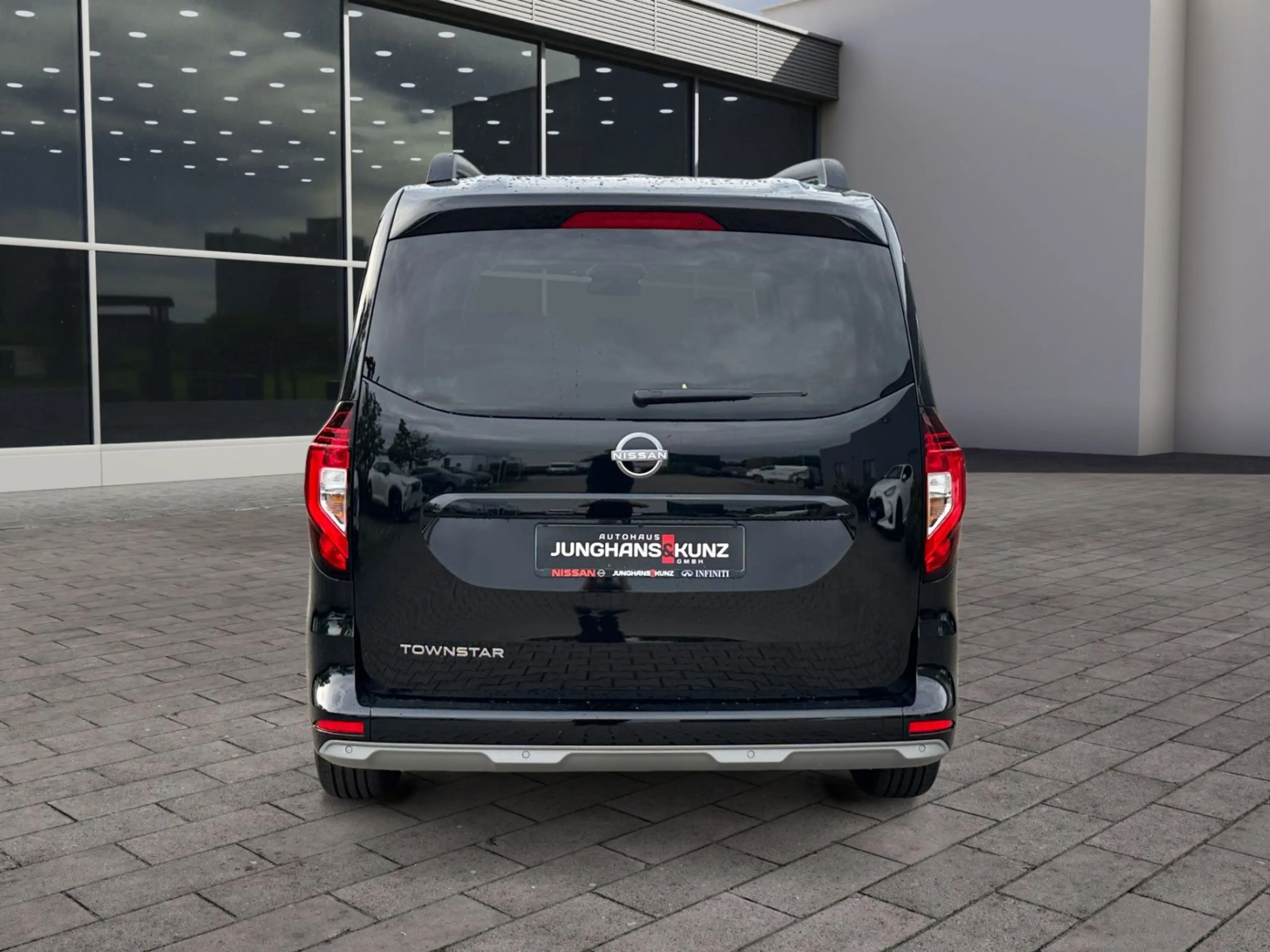 Nissan Townstar TOWNSTAR Kombi L2 1.3 DIG-T 7AT TEKNA 7-Sitzer K — photo 6