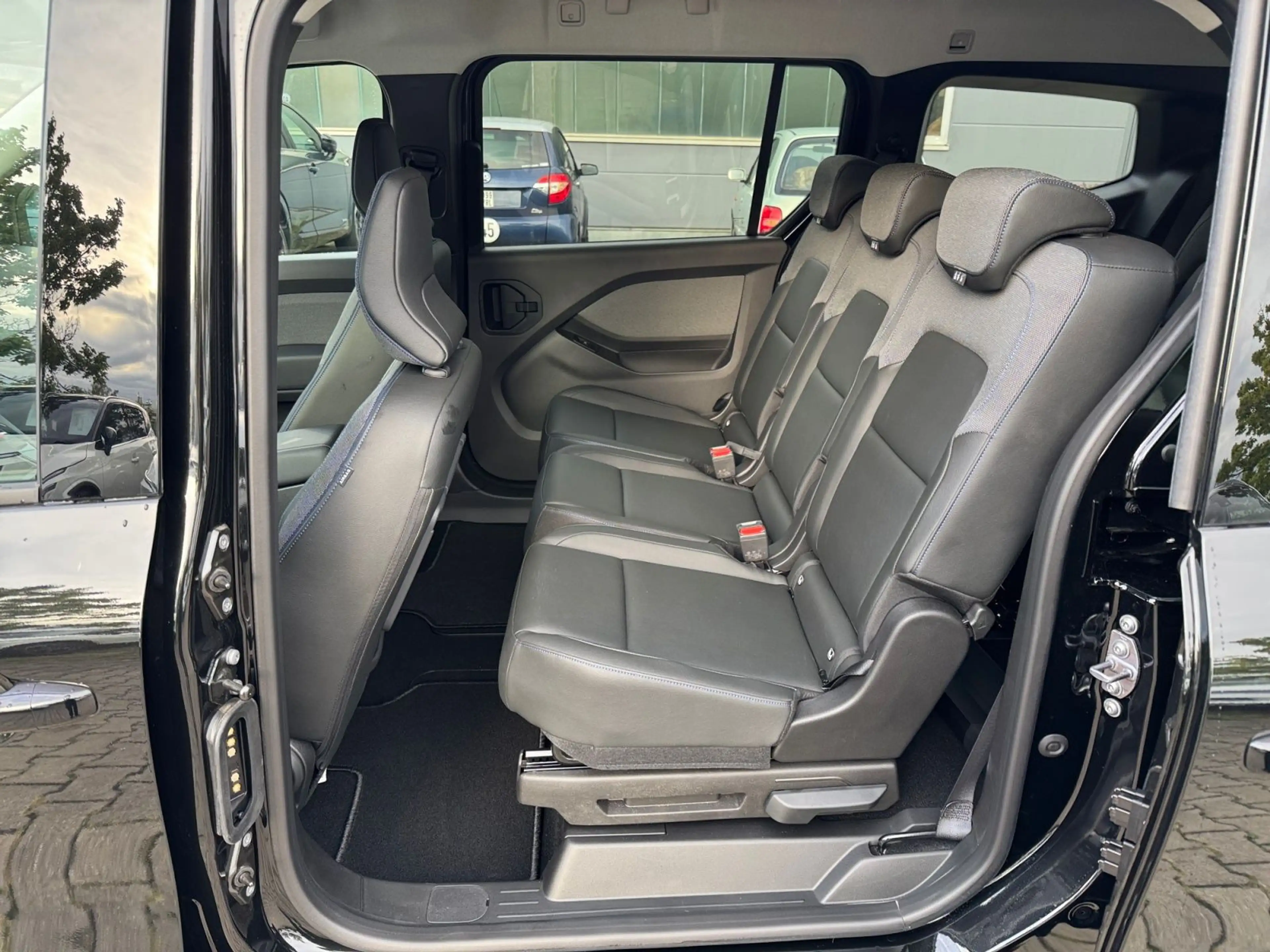 Nissan Townstar TOWNSTAR Kombi L2 1.3 DIG-T 7AT TEKNA 7-Sitzer K — photo 11