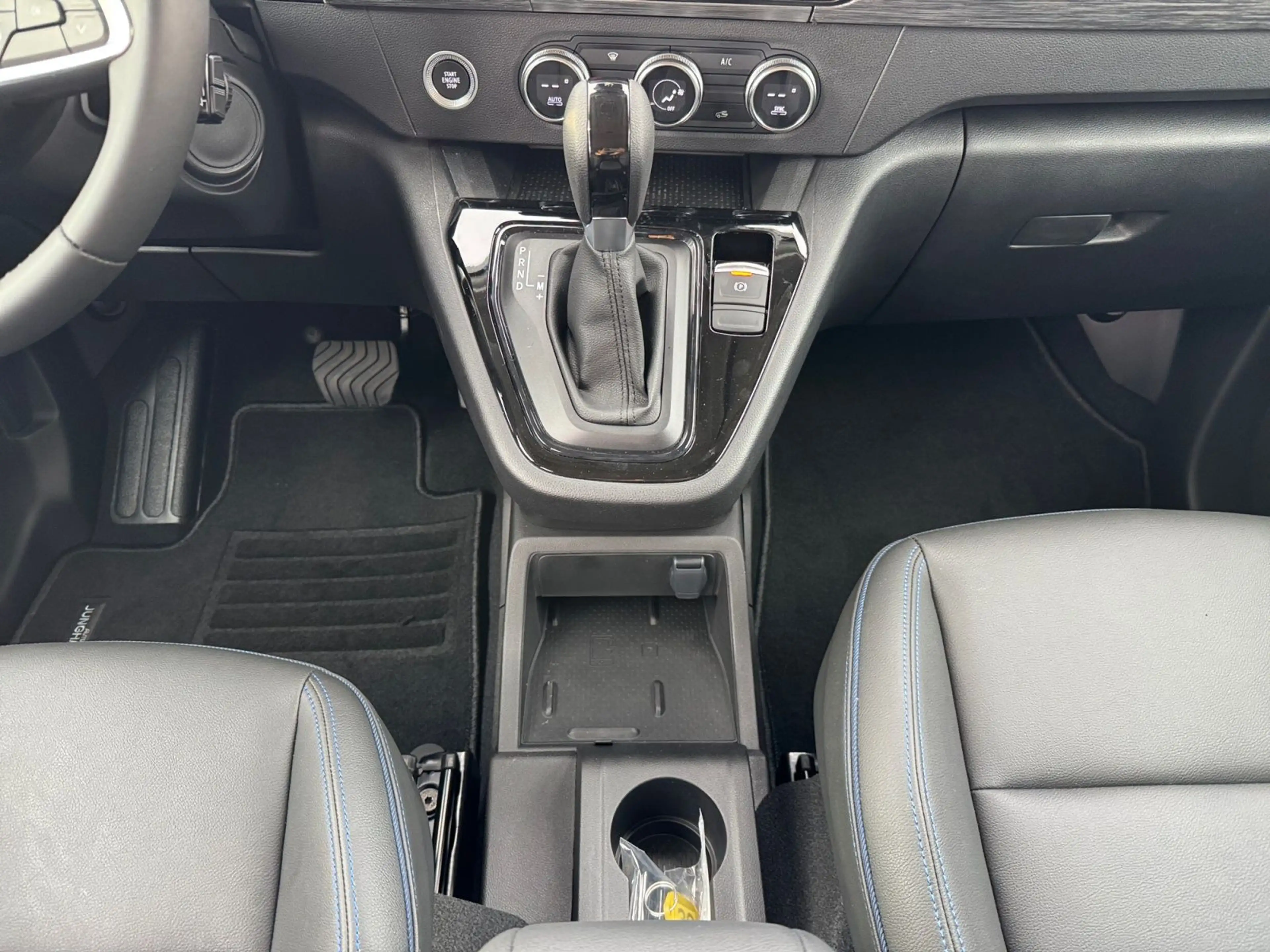 Nissan Townstar TOWNSTAR Kombi L2 1.3 DIG-T 7AT TEKNA 7-Sitzer K — photo 13