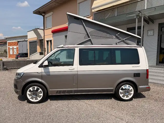 Volkswagen T6 California view 14
