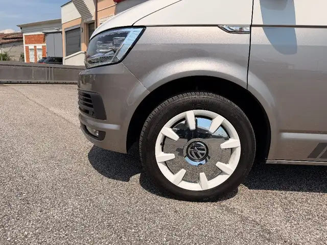 Volkswagen T6 California view 3
