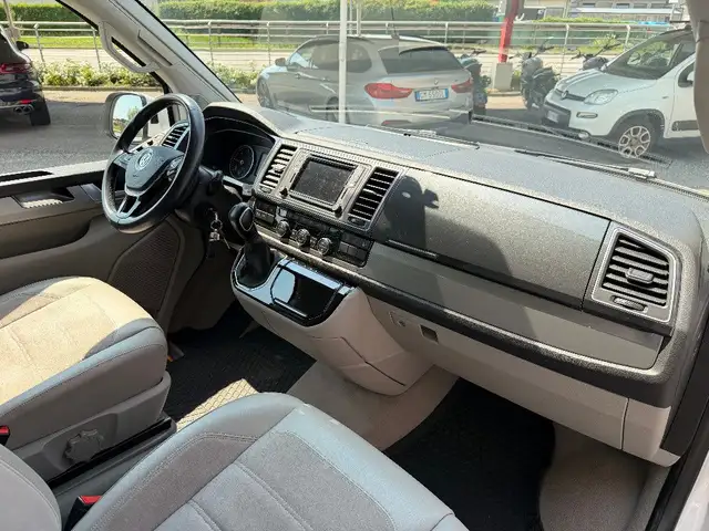 Volkswagen T6 California view 9