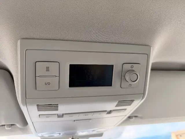 Volkswagen T6 California view 20