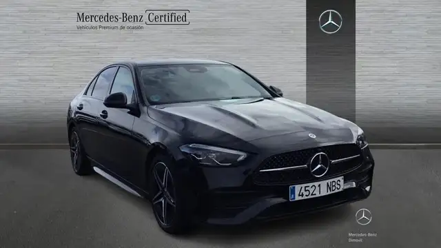 Mercedes-Benz C-Class view 3