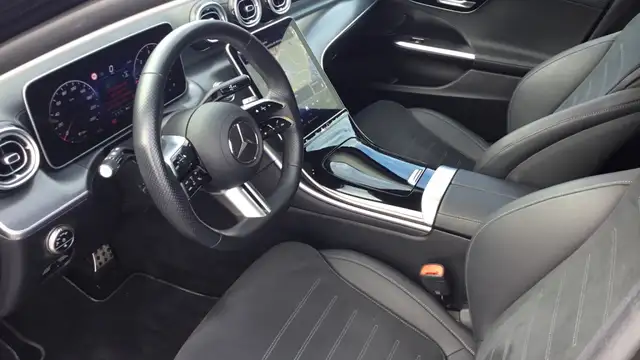 Mercedes-Benz C-Class view 6